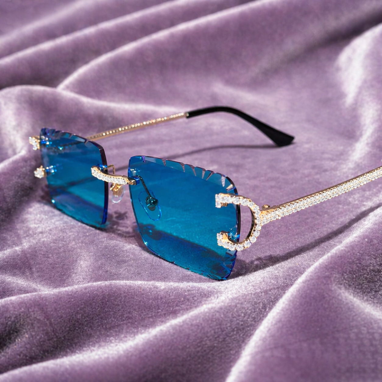 BLUE DIAMOND SIMULANT GLASSES