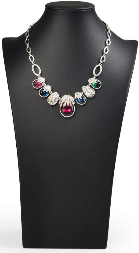 Chain Display Black